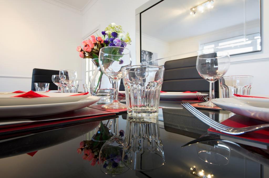 Central London 2 Bedroom Apartment Rum bild